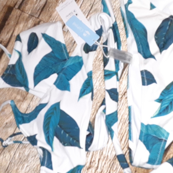 Cupshe leaf bikini - Picture 3 of 3